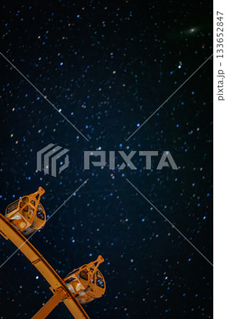 星空に照らされた遊園地 ― 深山峠アートパーク 133652847