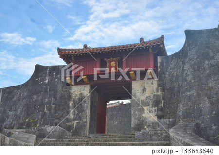 沖縄・首里城の歴史と美を伝える伝統建築写真素材 沖縄・首里城の歴史と美を伝える伝統建築写真素材 133658640