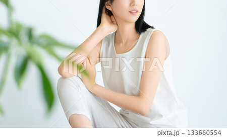 若い女性の美容イメージ 若い女性の美容イメージ 133660554