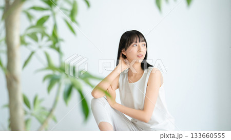若い女性の美容イメージ 若い女性の美容イメージ 133660555