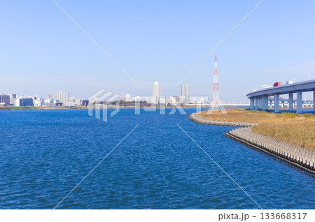 東京都荒川サイクリングロード沿いの風景2025年11月 133668317