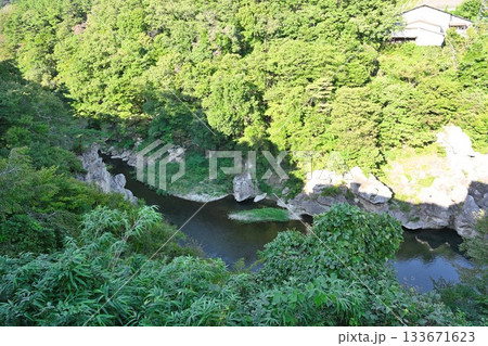 湯之上温泉の夫婦岩（福島県） 133671623