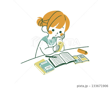 勉強中にスマホをいじっている女子学生-4色 勉強中にスマホをいじっている女子学生-4色 133671906