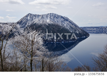 早春の裏摩周湖 133675656