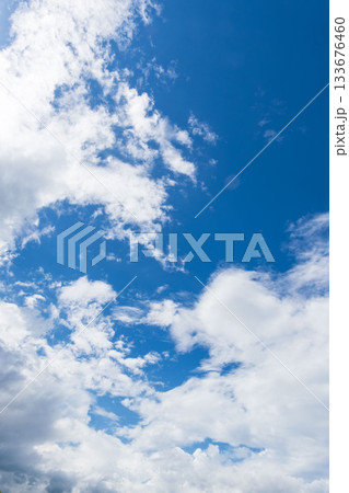 晩夏の空　午後の澄んだ青空と雲19 133676460