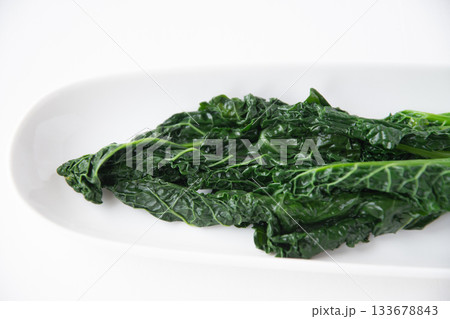 白い皿にのせたアレッタのお浸し 133678843