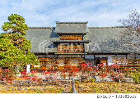 旧高野家住宅「甘草屋敷」  山梨県甲州市の特産品・枯露柿　干し柿 133682018