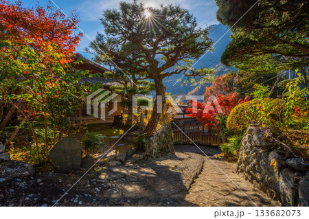 赤沢宿 紅葉 山梨県 早川町 赤沢宿 紅葉 山梨県 早川町 133682073