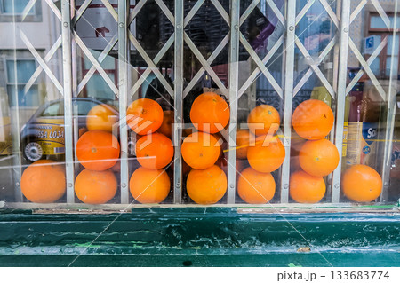 ポルトガルのオレンジ　古都ポルト 133683774