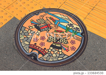 かわいいデザインマンホール　《岩手》 133684530