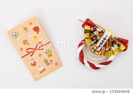 迎春の水引の飾りとポチ袋 133684648