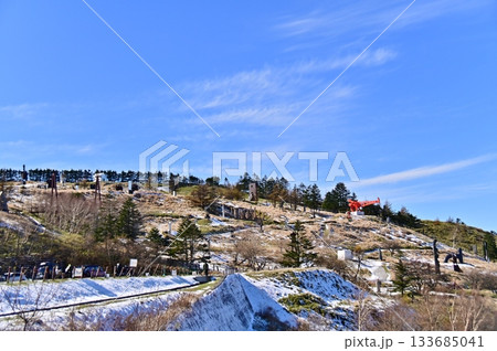 初冠雪の美ヶ原高原 133685041