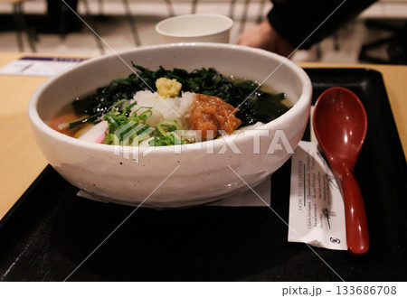 羽田空港で食べる美味しい冷やしうどん 羽田空港で食べる美味しい冷やしうどん 133686708