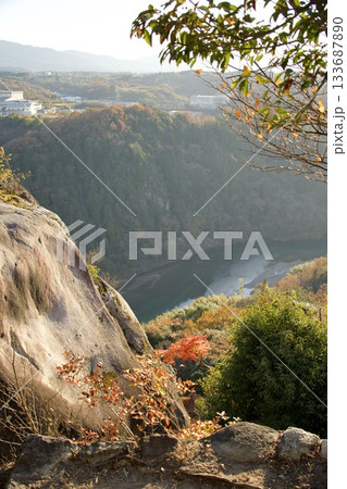 苗木城址の頂上から見下ろす木曽川の絶景 133687890