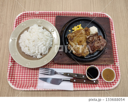 はんばーぐきっず カットステーキ&グリルチキン定食 千葉県 新浦安 はんばーぐきっず カットステーキ&グリルチキン定食 千葉県 新浦安 133688054
