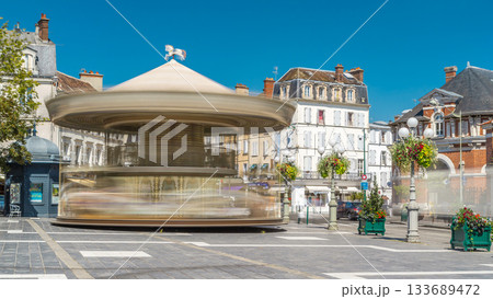 Carousel on the main square of Fontainebleau timelapse hyperlapse Carousel on the main square of Fontainebleau timelapse hyperlapse 133689472