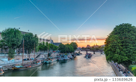 View to Pont des Arts in Paris at sunset timelapse, France View to Pont des Arts in Paris at sunset timelapse, France 133689626