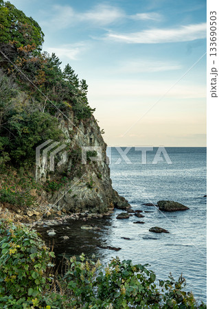 穴見海岸 133690503