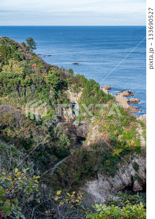 鴨が磯展望所から望む浦富海岸 鴨が磯展望所から望む浦富海岸 133690527