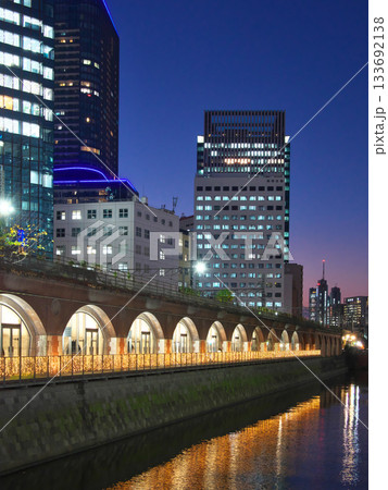 神田川の夕景 ～ 万世橋より　 都市景観（2025年11月） 133692138