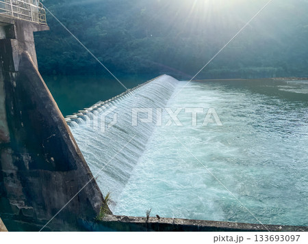 Zhihtan Weir Dam Spillway at Dawn, Xindian, New Taipei City Zhihtan Weir Dam Spillway at Dawn, Xindian, New Taipei City 133693097