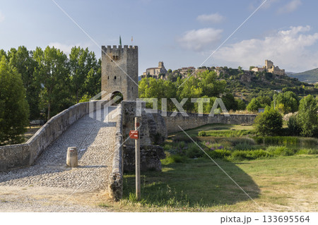 Frias medieval bridge gate and castle in Burgos, Spain Frias medieval bridge gate and castle in Burgos, Spain 133695564