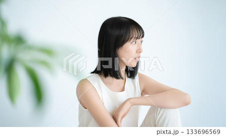 若い女性の美容イメージ 若い女性の美容イメージ 133696569