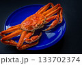 オオズワイガニと大皿 133702374