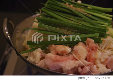 湯気立つ冬の絶品料理・牛もつ鍋 133705486