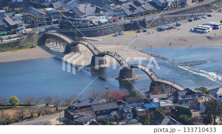 岩国城天守閣からの錦帯橋1 岩国城天守閣からの錦帯橋1 133710433