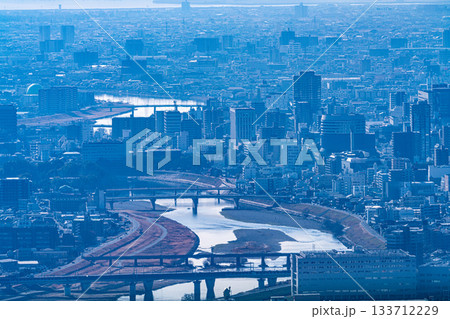 笠井山から見た冬の岡山市街5　岡山県岡山市北区 133712229