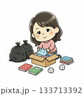 片付けや断捨離をする女性のイラスト 133713392