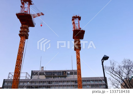 仙台市市役所、建て替えに向けての先行解体工事の周囲の様子 仙台市市役所、建て替えに向けての先行解体工事の周囲の様子 133718438