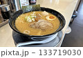 飲食店の風景（チェーン店の味玉味噌ラーメン） 133719030