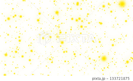 無数の星が散らばっている背景素材（透過）（黄色） 133721875