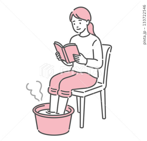 自宅で足湯をする女性のイラスト。読書でリラックス。 133722546
