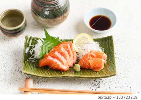トラウトサーモンの刺身 トラウトサーモンの刺身 133723219