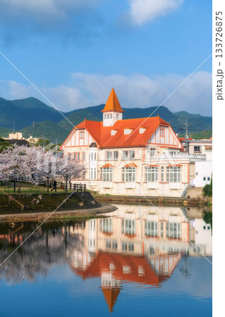 Siebold no Yu and white sakura with reflect on river, Ureshino, Saga 133726875