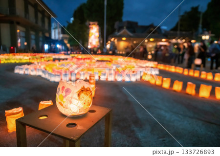 Paint Japanese girl in lantern of Hakata arts festival in Kushida, Fukuoka Paint Japanese girl in lantern of Hakata arts festival in Kushida, Fukuoka 133726893
