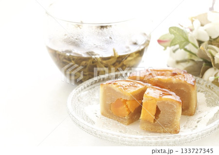 中国のお菓子の月餅 133727345