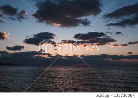 [幸せのパンケーキ 淡路島テラス]美しい夕日の光 133730067