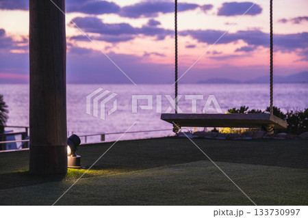 [幸せのパンケーキ 淡路島テラス]大きなブランコ 133730997