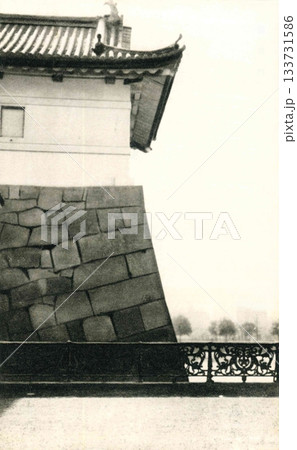 古写真　1932年　東京　皇居外苑の桜田門 133731586