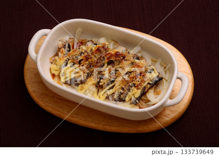 オイルサーディンのマヨネーズ焼き 133739649