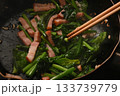 ほうれん草とベーコンの炒め物 133739779