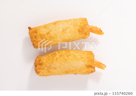 えび巻き　かまぼこ（魚肉練り製品） 133740260