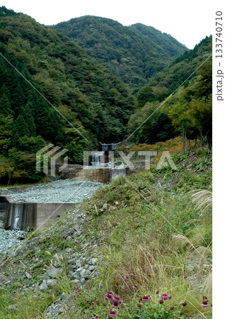 広河原で神ノ川に流入する彦右衛門谷 広河原で神ノ川に流入する彦右衛門谷 133740710