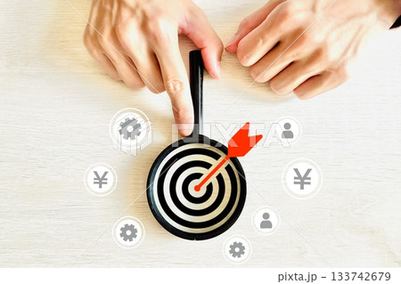 ビジネスのターゲットとマーケティング 133742679