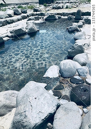 岐阜県下呂温泉にある足湯 岐阜県下呂温泉にある足湯 133744565