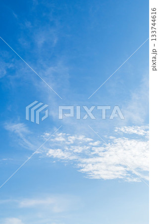 秋の空 穏やかな青空と雲26 秋の空 穏やかな青空と雲26 133744616